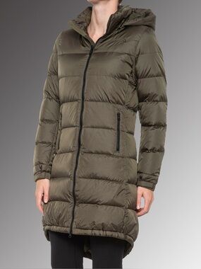 The North Face Sz M Metropolis III Green Down Fill Puffer Winter 550 Coat